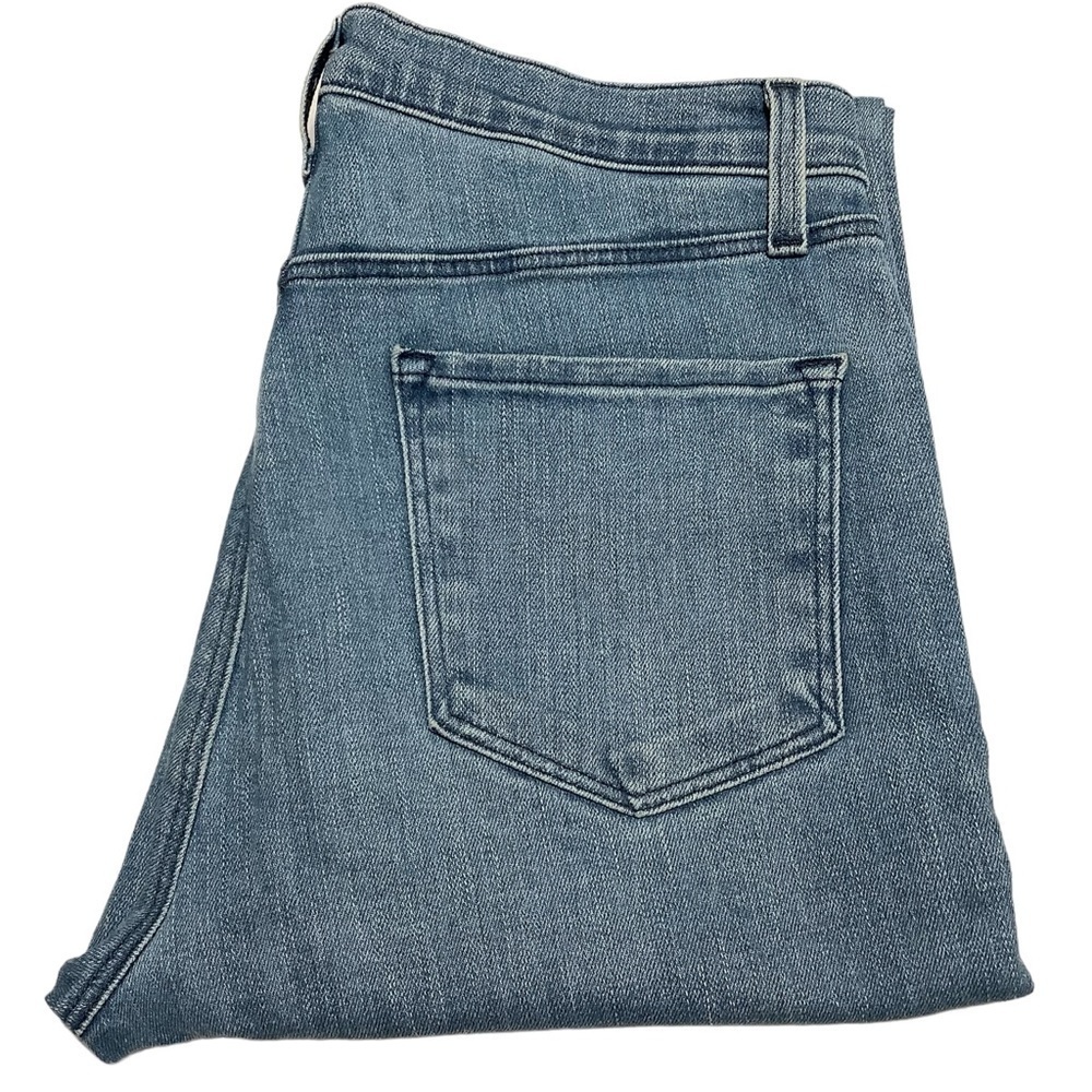 J BRAND High Waist Straight Fit‎ Light Wash Jeans - Size 29